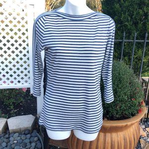 CHAPS 3/4 LENGTH SLEEVE WHITE & DENIM STRIPED TOP SIZE SMALL